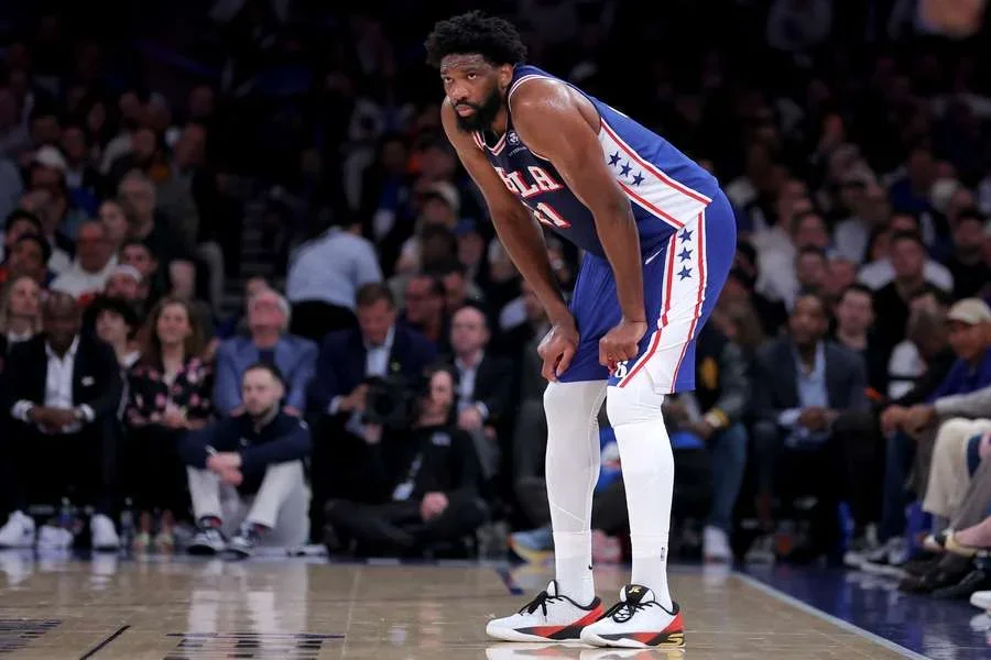 Joel Embiid, durante el primer encuentro entre los Knicks y los Sixers